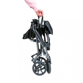 Silla de ruedas de transferencia travelite plegada